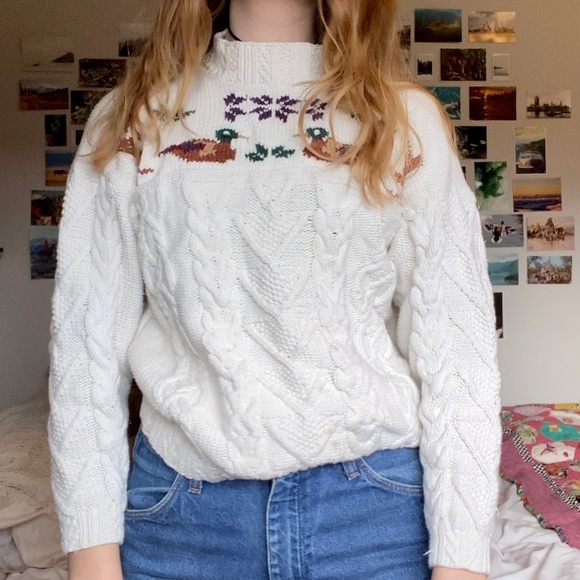 Knitted white with duck pattern sweater - Picture 2 of 4